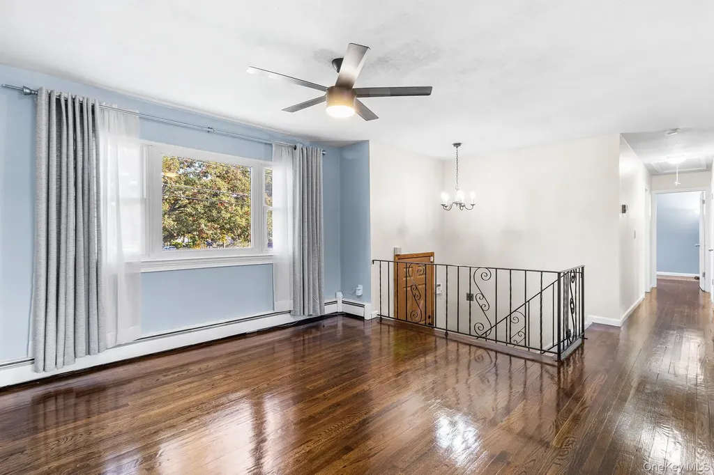 754 Broadway Brentwood NY 11717