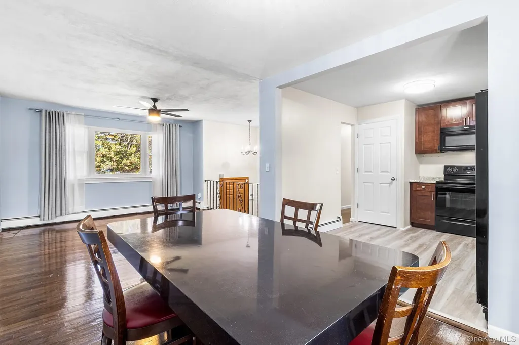 754 Broadway Brentwood NY 11717