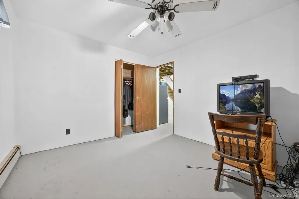 200 Mallory Avenue Staten Island NY 10305
