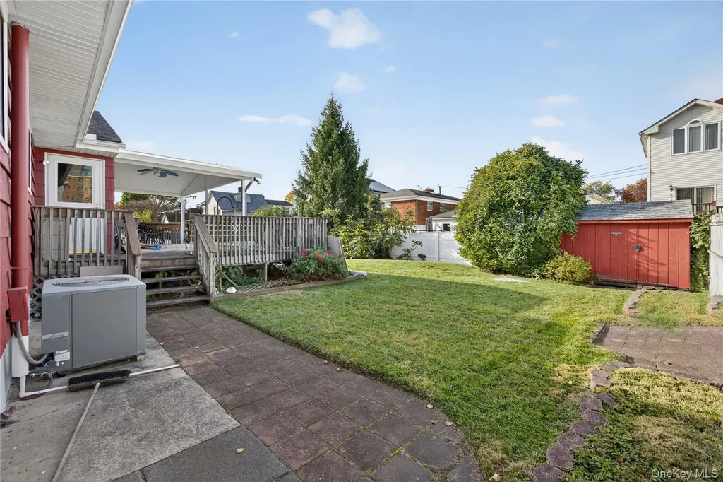 200 Mallory Avenue Staten Island NY 10305