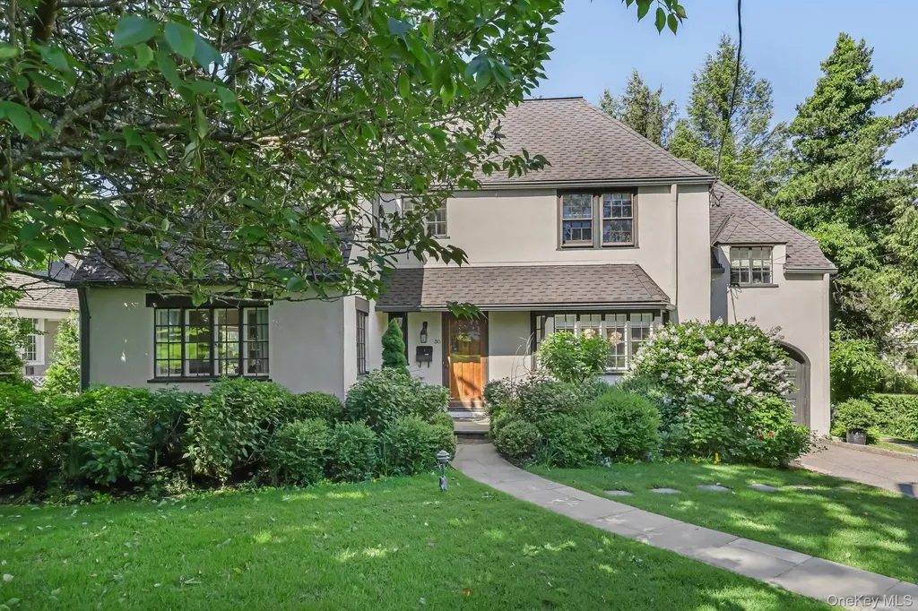 30 Studio Lane Bronxville NY 10708