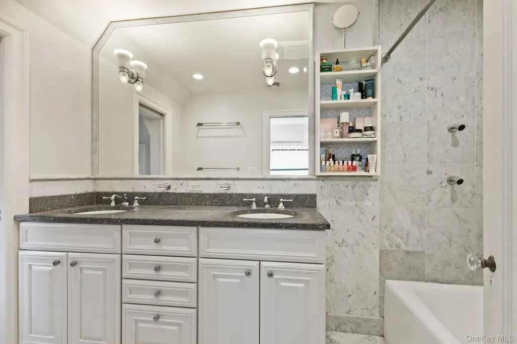 30 Studio Lane Bronxville NY 10708