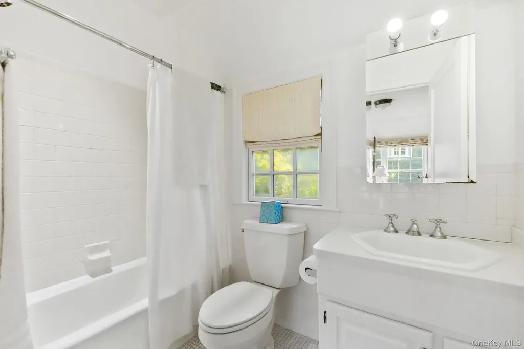 30 Studio Lane Bronxville NY 10708