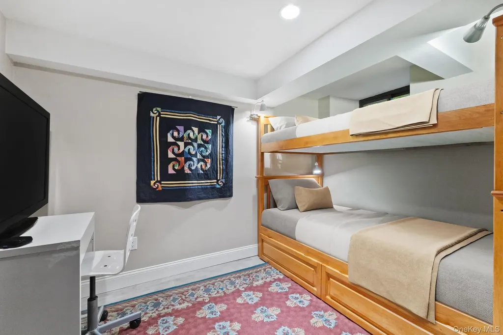 30 Studio Lane Bronxville NY 10708