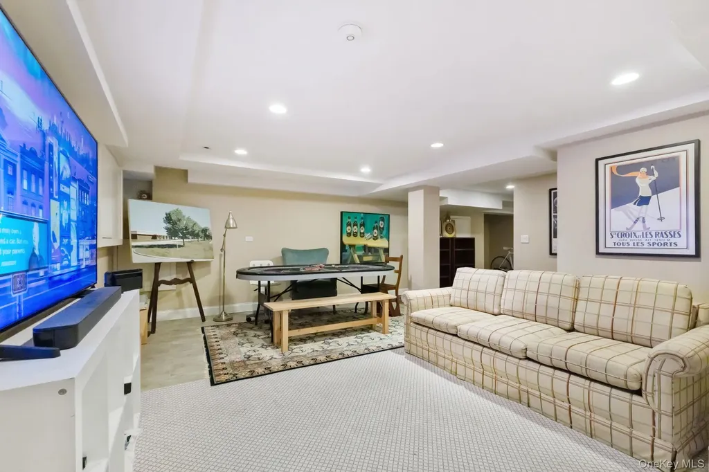 30 Studio Lane Bronxville NY 10708