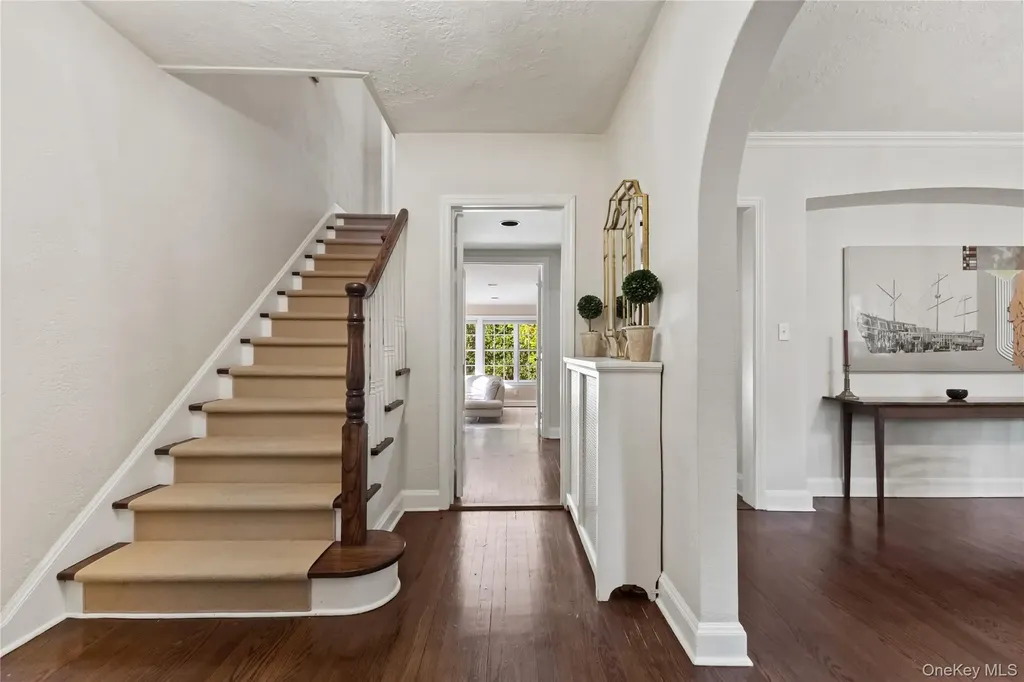 30 Studio Lane Bronxville NY 10708