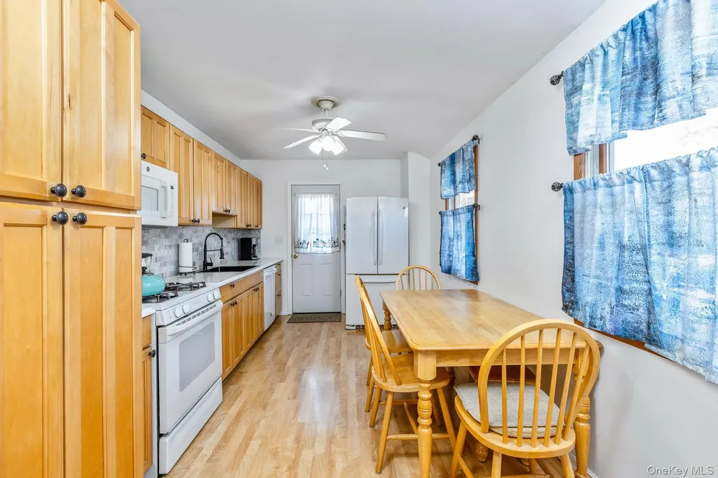 6 Talbot Lane Selden NY 11784