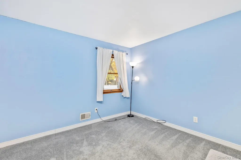 6 Talbot Lane Selden NY 11784