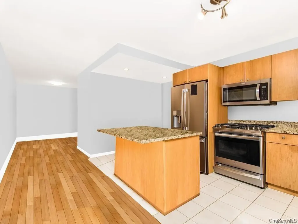2287 Johnson Avenue Bronx NY 10463