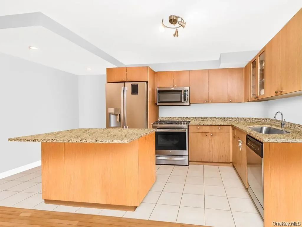 2287 Johnson Avenue Bronx NY 10463