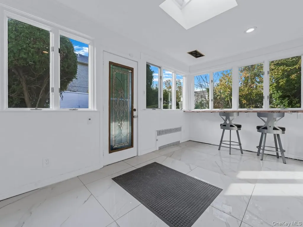 14 Nirvana Avenue Great Neck NY 11023