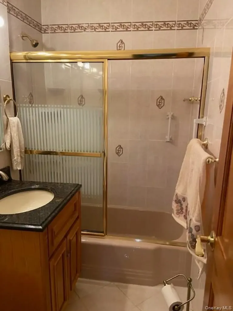 86-10 151 Avenue Howard Beach NY 11414