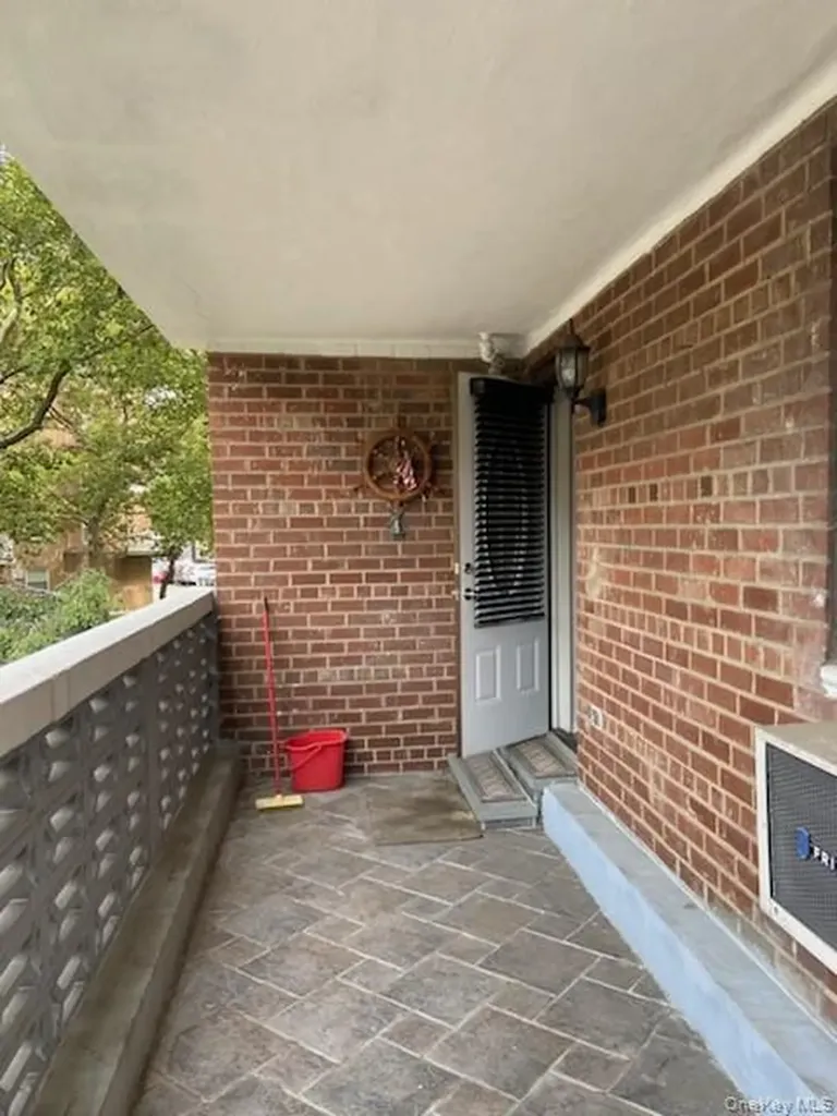 86-10 151 Avenue Howard Beach NY 11414