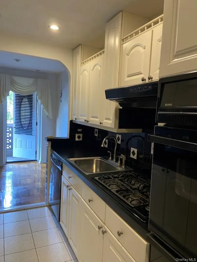 86-10 151 Avenue Howard Beach NY 11414