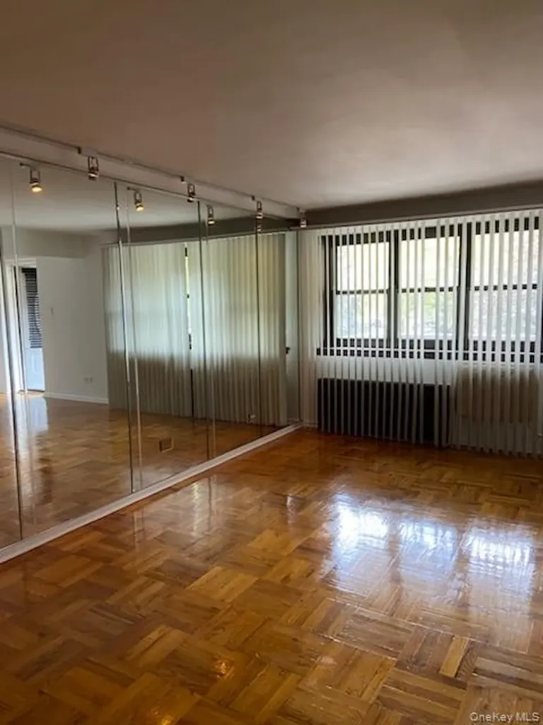 86-10 151 Avenue Howard Beach NY 11414