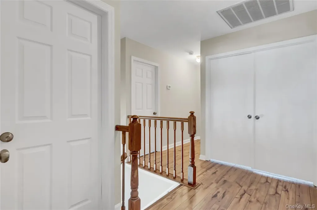 20 Gabon Lane Coram NY 11727