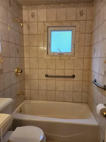 29 Red Barn Road Hyde Park NY 12538