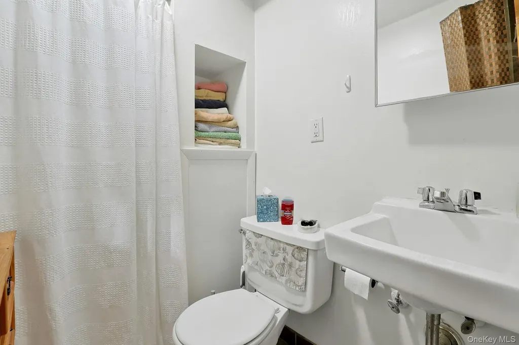 21 Bruce Lane Valhalla NY 10595