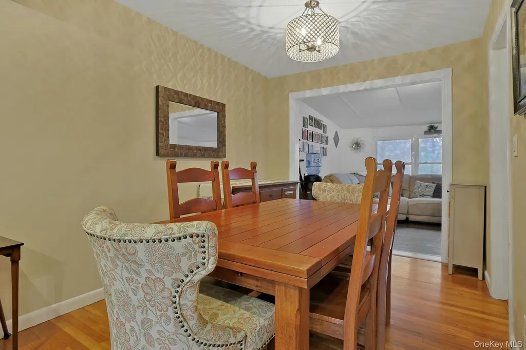 21 Bruce Lane Valhalla NY 10595