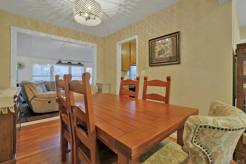 21 Bruce Lane Valhalla NY 10595