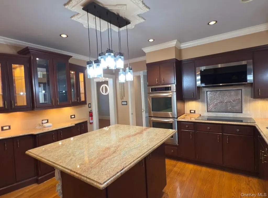 21 Richman Avenue Newburgh NY 12550