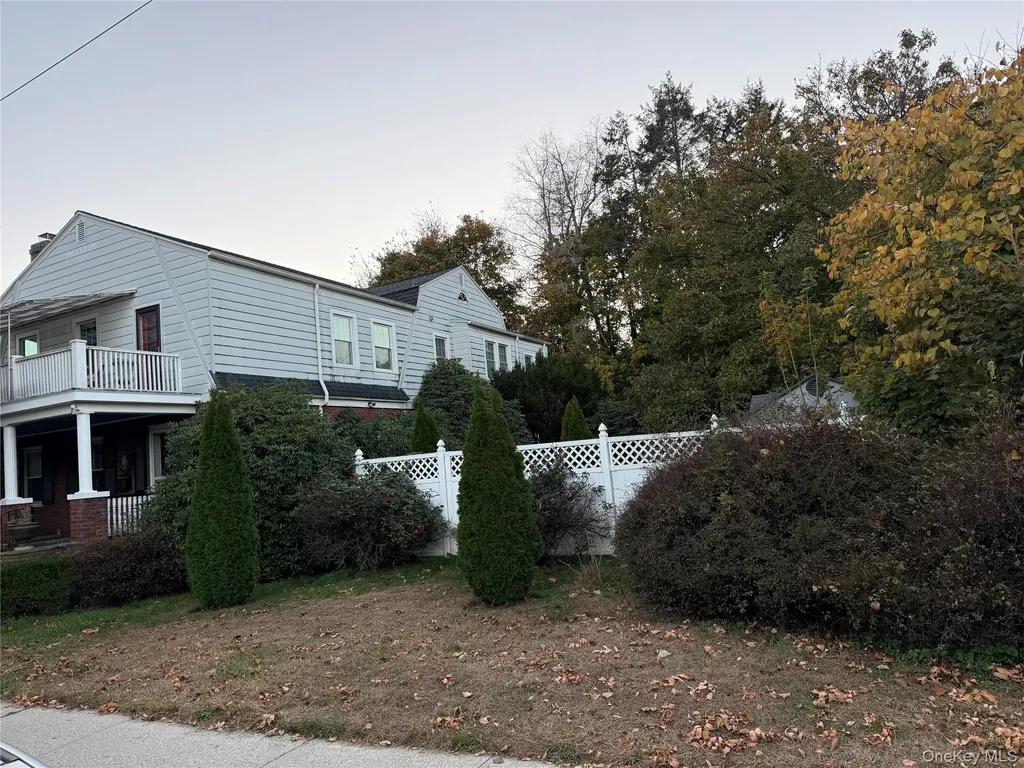 21 Richman Avenue Newburgh NY 12550