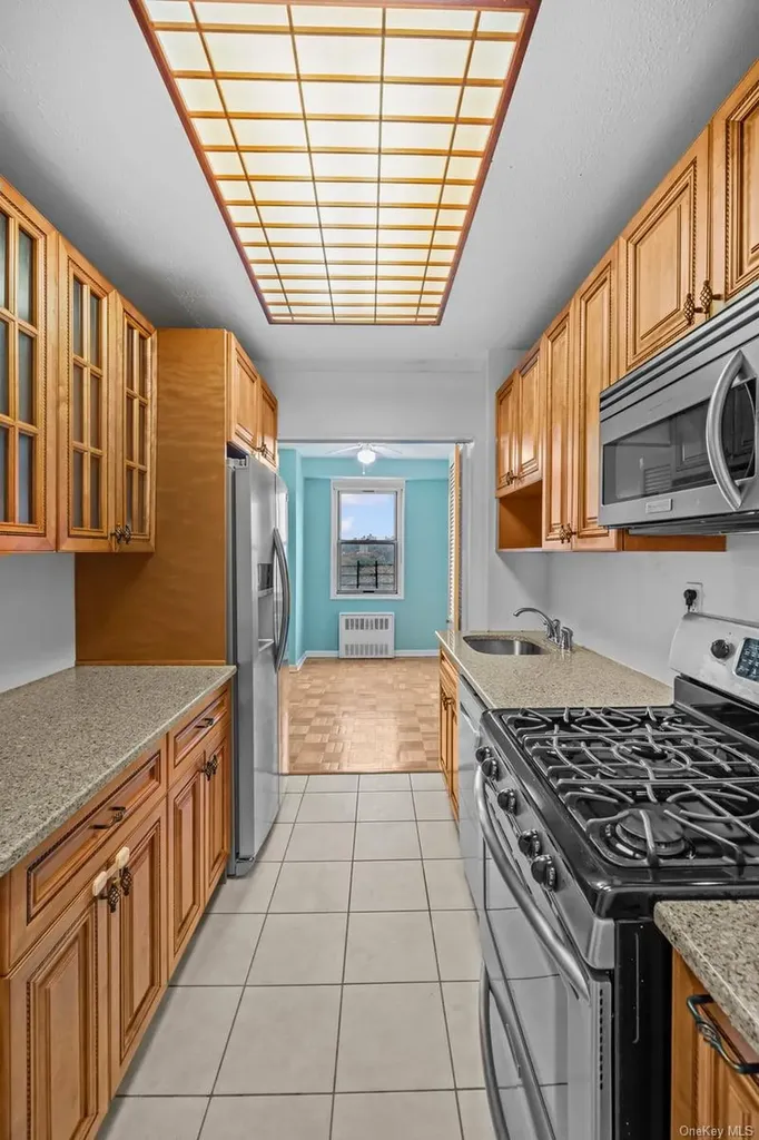 2400 Johnson Avenue Bronx NY 10463