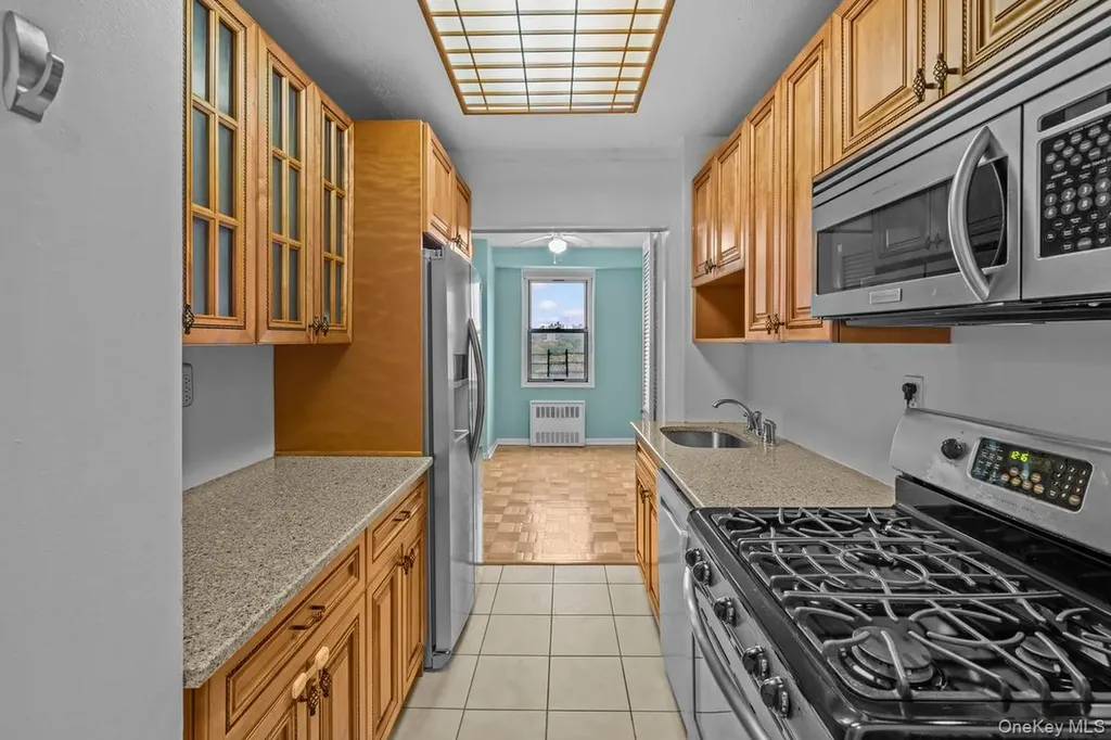 2400 Johnson Avenue Bronx NY 10463