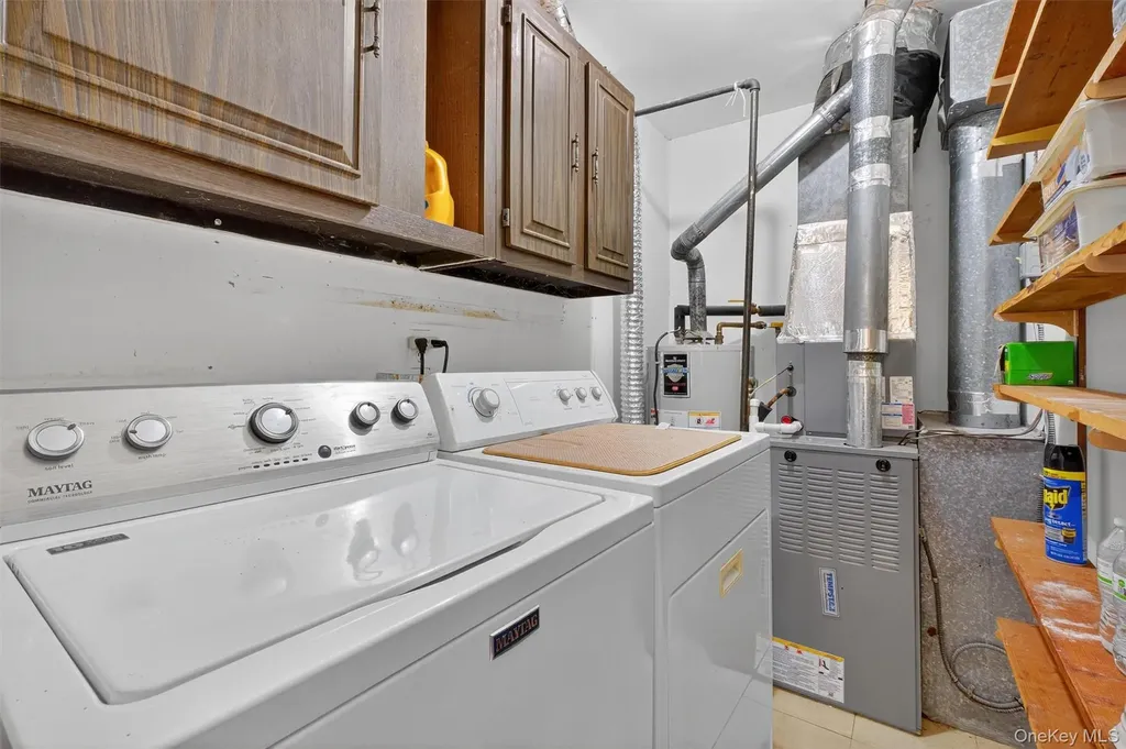 48 Sunny Brook Circle Highland NY 12528