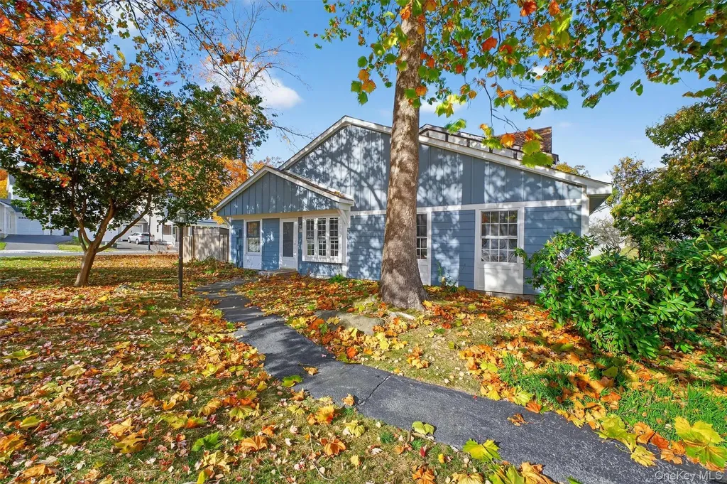 48 Sunny Brook Circle Highland NY 12528