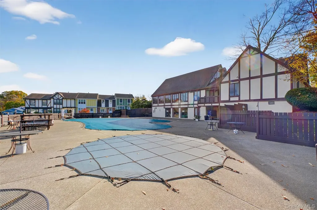 48 Sunny Brook Circle Highland NY 12528