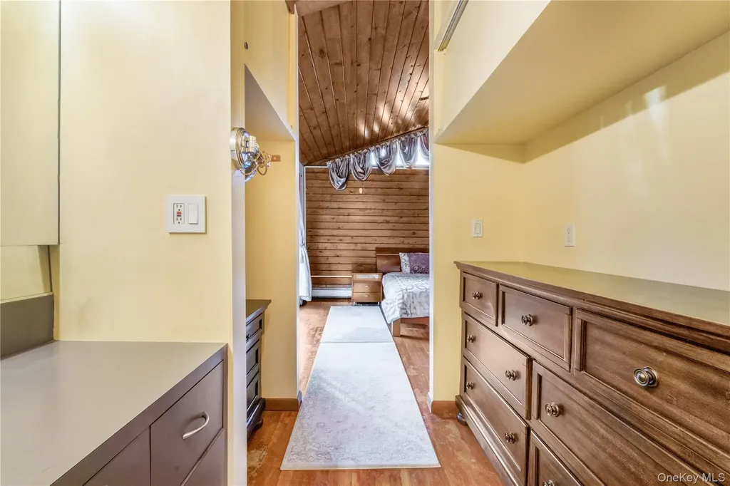 78 Joyce Road Plainview NY 11803