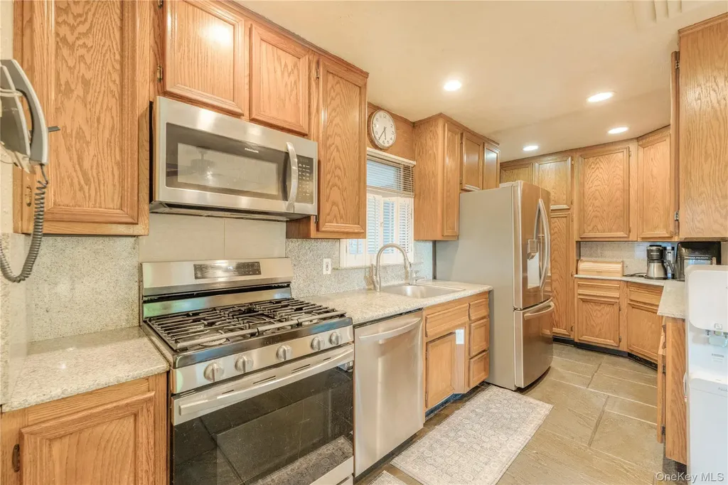 78 Joyce Road Plainview NY 11803