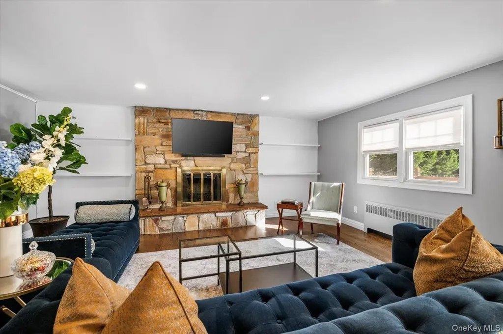 23 Mahan Road Old Bethpage NY 11804