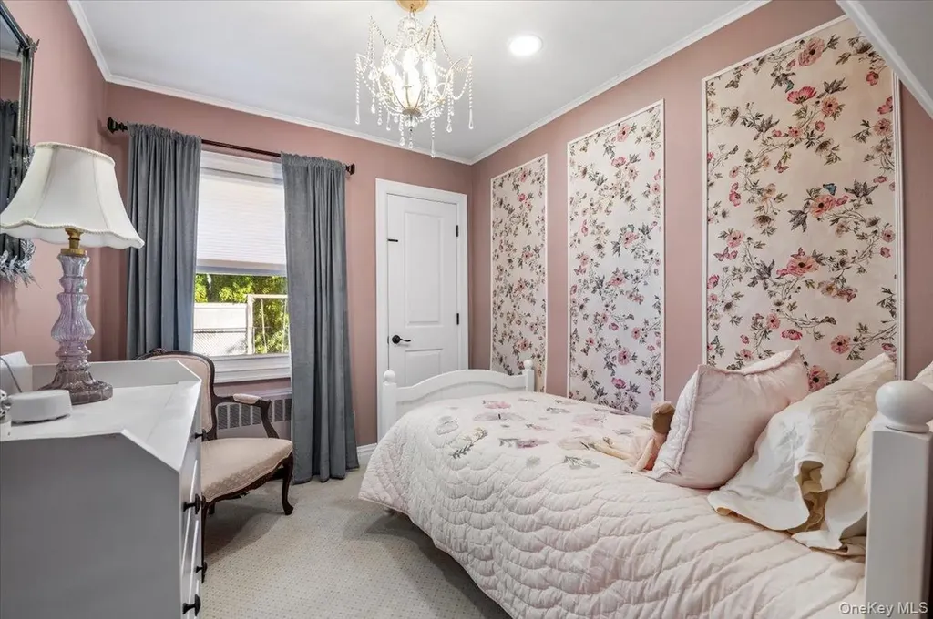 23 Mahan Road Old Bethpage NY 11804