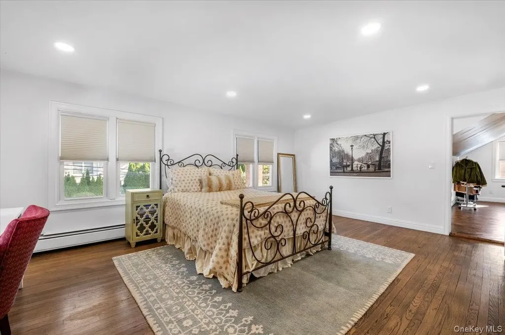 23 Mahan Road Old Bethpage NY 11804