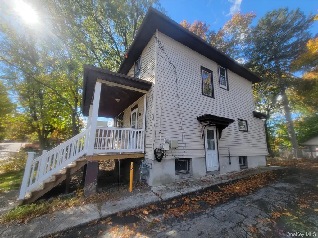 29 Lewis Avenue Poughkeepsie NY 12603