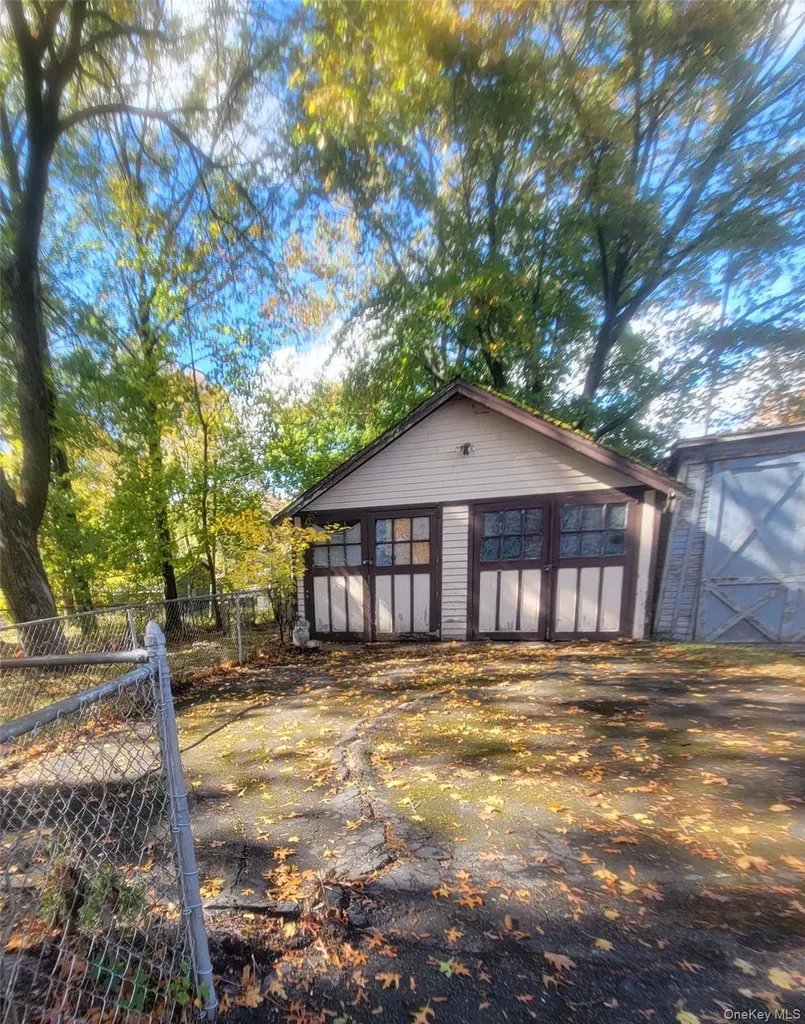 29 Lewis Avenue Poughkeepsie NY 12603