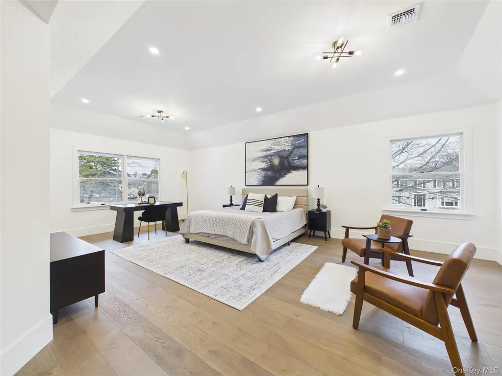 21 Pine Edge Place Dix Hills NY 11746