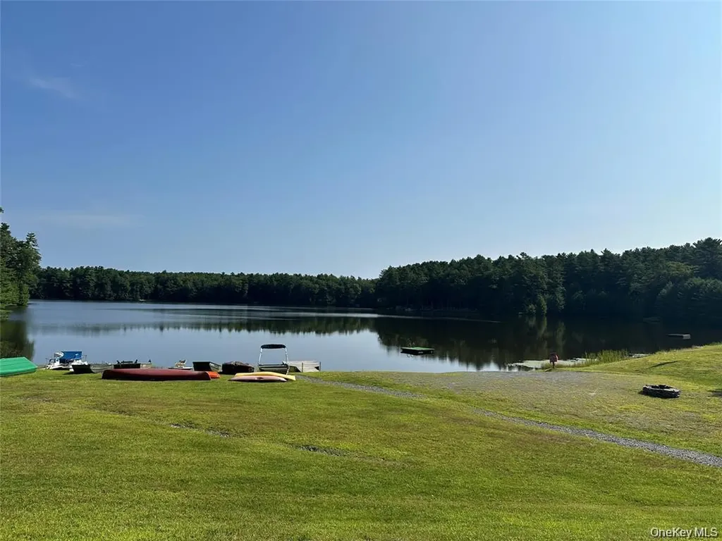26 Summit Drive Barryville NY 12719