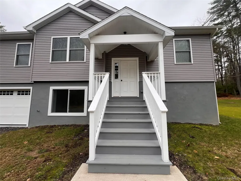 26 Summit Drive Barryville NY 12719
