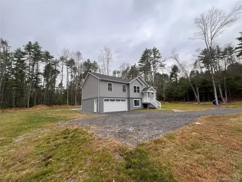 26 Summit Drive Barryville NY 12719