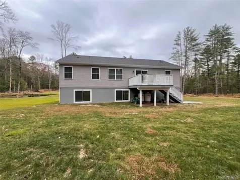 26 Summit Drive Barryville NY 12719