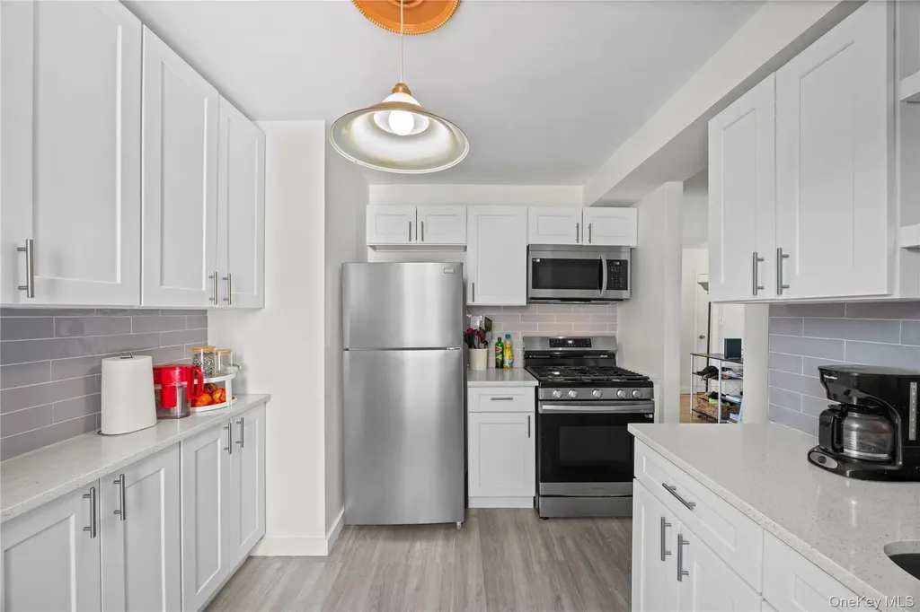 2736 Independence Avenue Bronx NY 10463