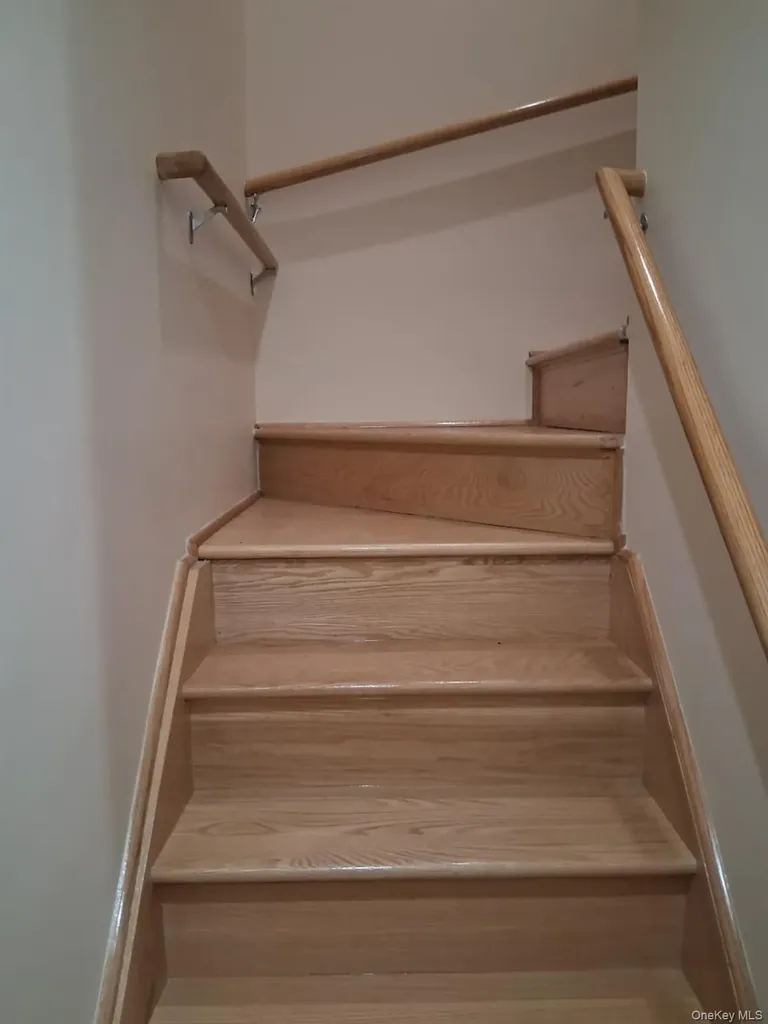 601 E 226th Street Bronx NY 10466