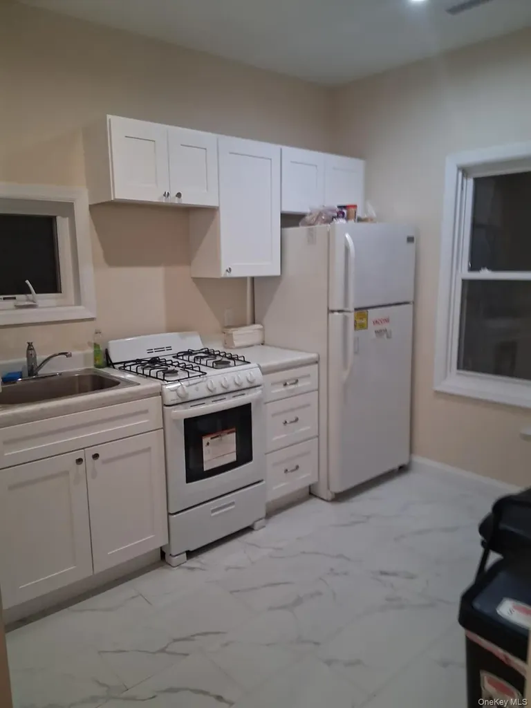 601 E 226th Street Bronx NY 10466