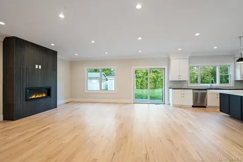 47 Netz Place Albertson NY 11507