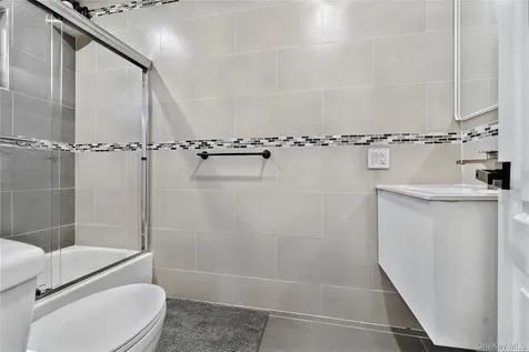 164-47 86 Street Howard Beach NY 11414