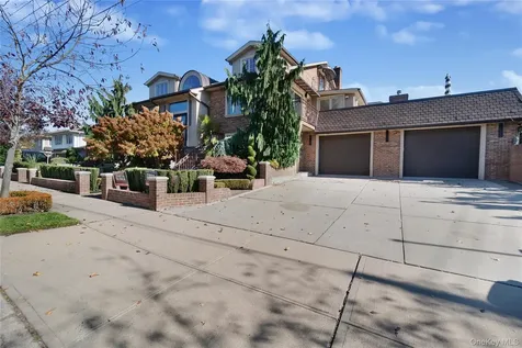 164-47 86 Street Howard Beach NY 11414