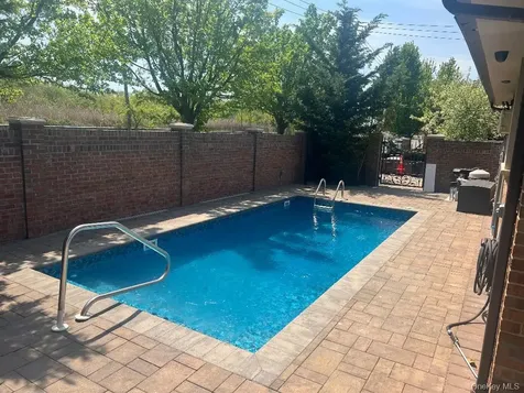 164-47 86 Street Howard Beach NY 11414
